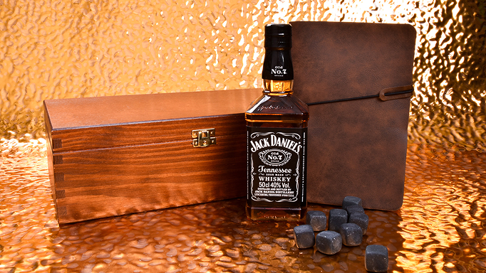 Giftboxy dla firm – zestawy prezentowe szyte na miarę